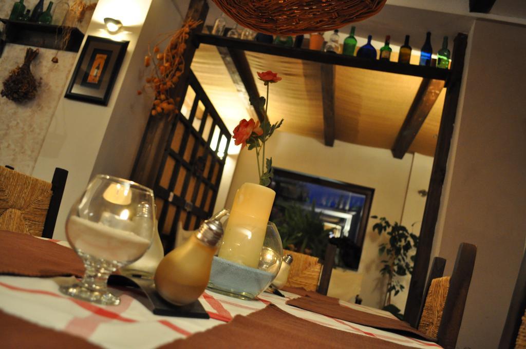 Bistro-Pension La Teleferic Sinaia Exteriör bild